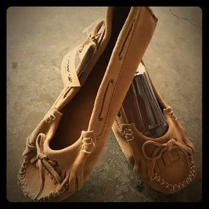 Brand new Bearpaw Comfy Flats Tan Color Size 9